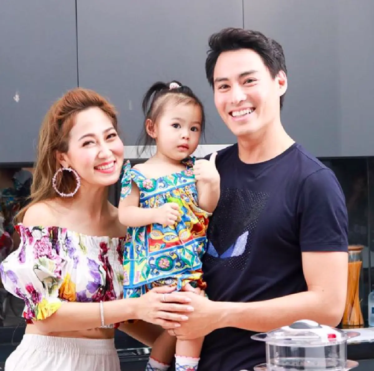 "นาวินต้าร์" ประกาศข่าวดีภรรยา "ไฮโซน้ำหวาน” ตั้งครรภ์ลูกคนที่ 2 ได้  5 เดือนแล้ว