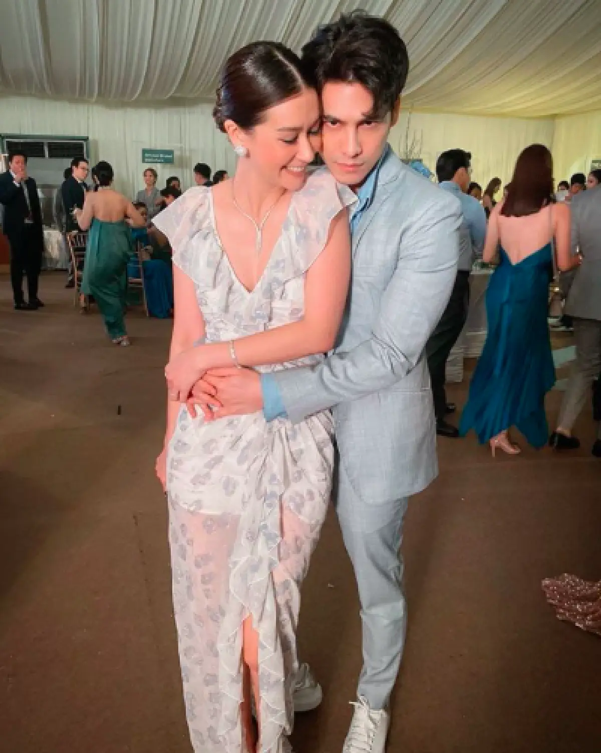 ส่องภาพ After Party สุดมันส์ของ  “บี-ไฮโซกร” เอ็นจอยสนุกสนานกันสุดฤทธิ์