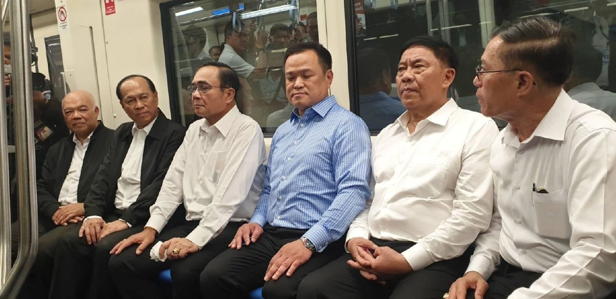 "บิ๊กตู่"เปิดงานถนนคนเดิน"สีลม-เยาวราช" ปิ๊งไอเดียดึงดนตรีดังระดับโลกแสดง