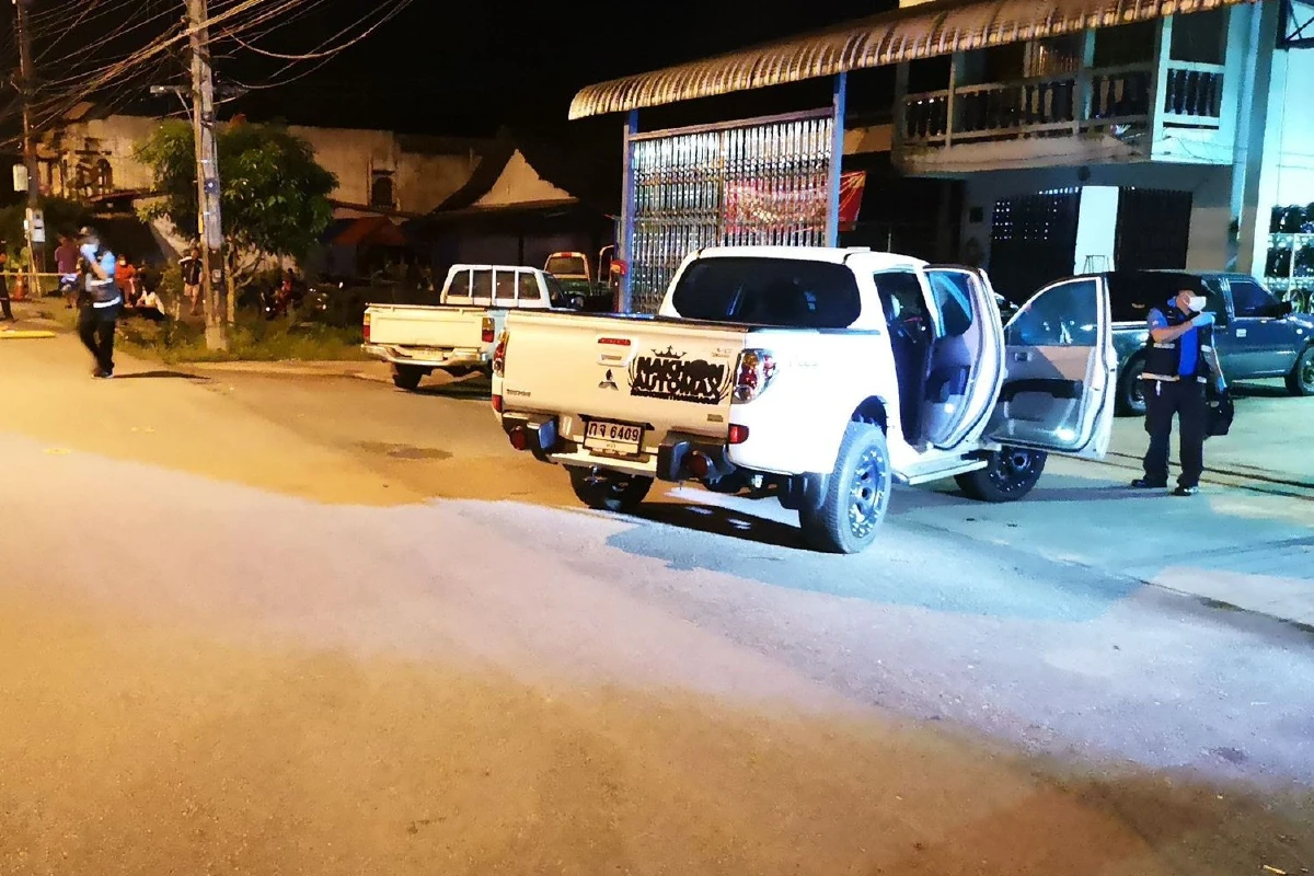 คนร้ายควงอาก้าซุ่มยิงถล่มเสี่ยอู่ซ่อมรถดับ1เจ็บ2