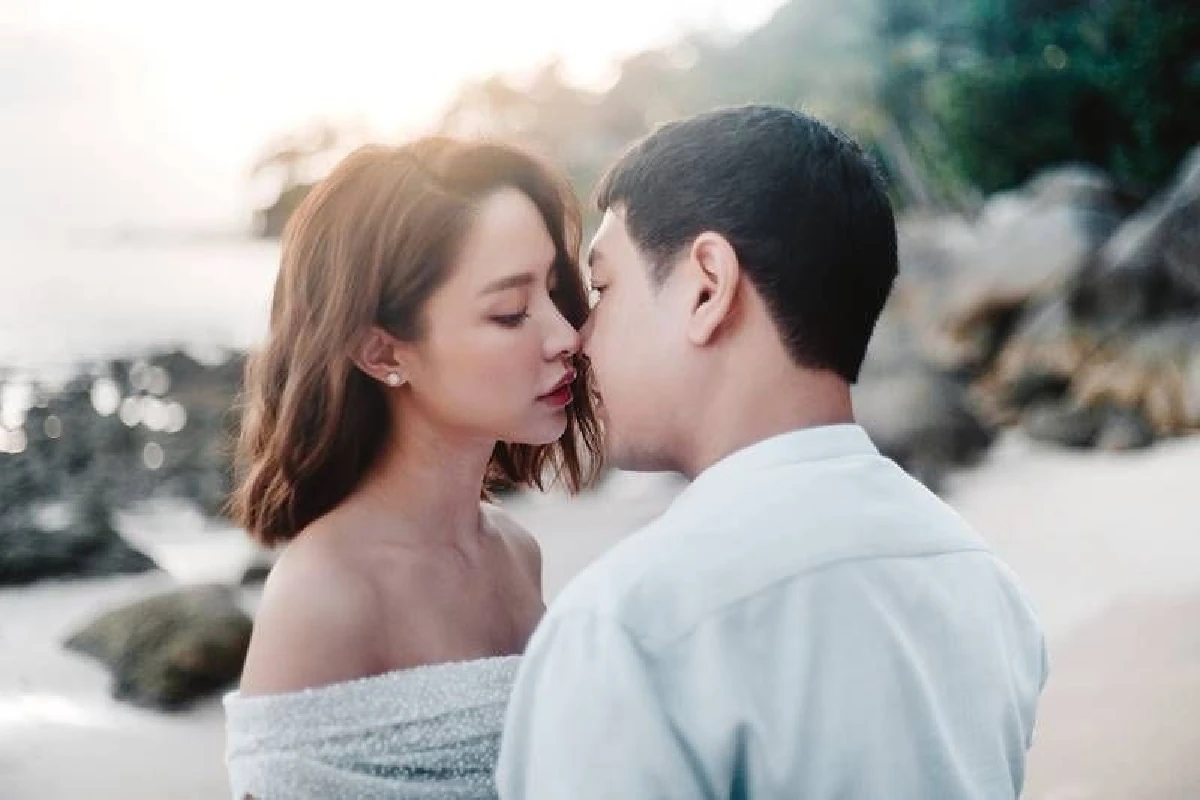 “น้ำชา-ดร.วาว” ควงคู่ถ่ายพรีเวดดิ้งหวานริมทะเลภูเก็ต มู้ดโรแมนติกสุดๆ