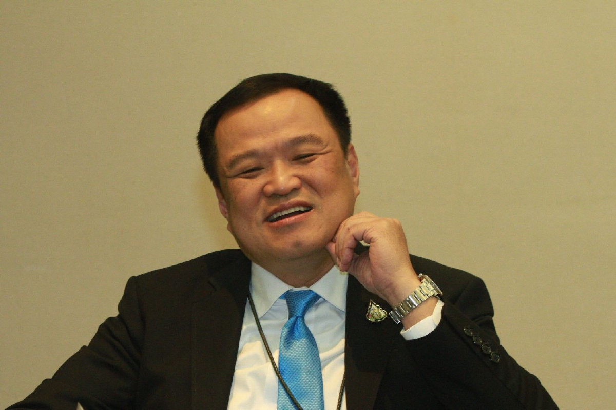 "อนุทิน" พร้อมรับอดีตส.ส.อนาคตใหม่เข้าร่วมภูมิใจไทย "อนุทิน" พร้อมรับอดีตส.ส.อนาคตใหม่เข้าร่วมภูมิใจไทย