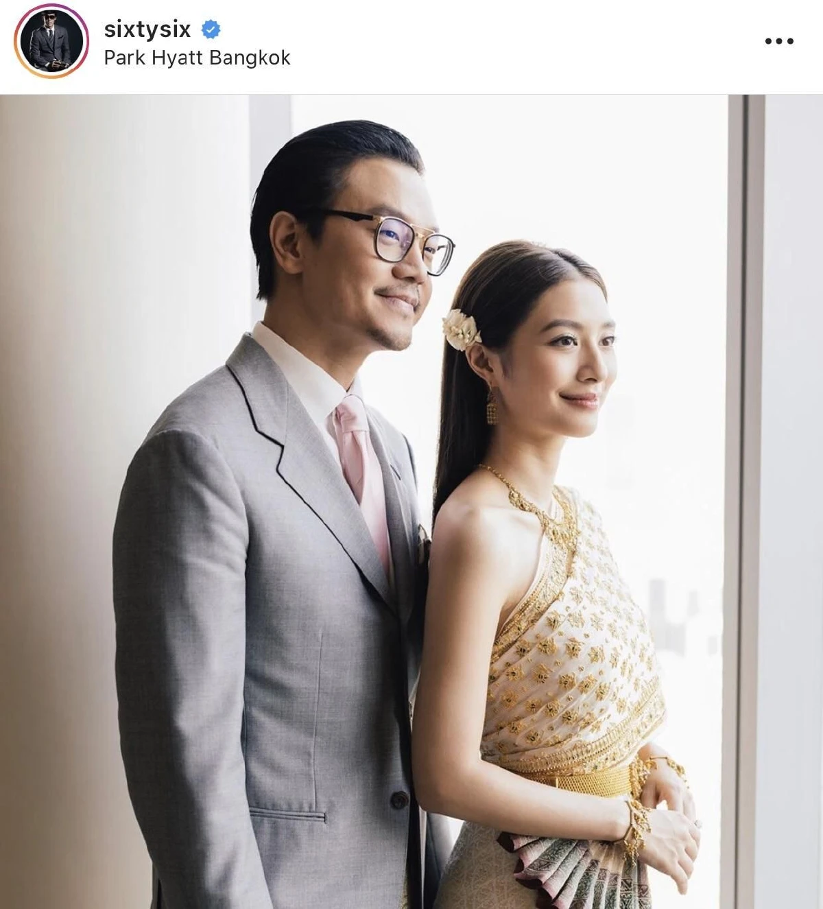 ชื่นมื่น! ไฮโซเซนต์-มิว นิษฐา ควงแขนกันเข้าพิธีหมั้นสุดอลังการ