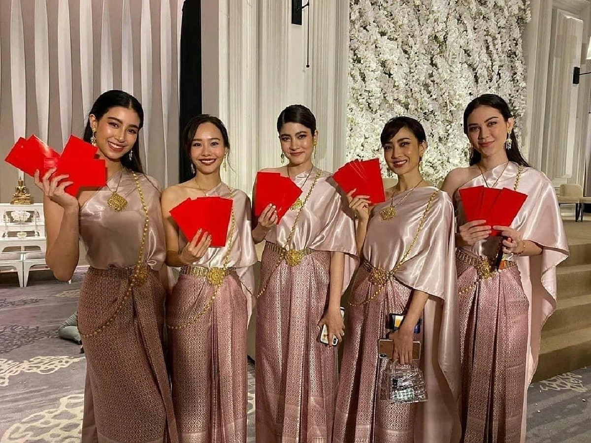 ส่องแก๊งเพื่อนเจ้าสาว มิว นิษฐา รวมนางเอกพระเอกคนดังปังยกทีม
