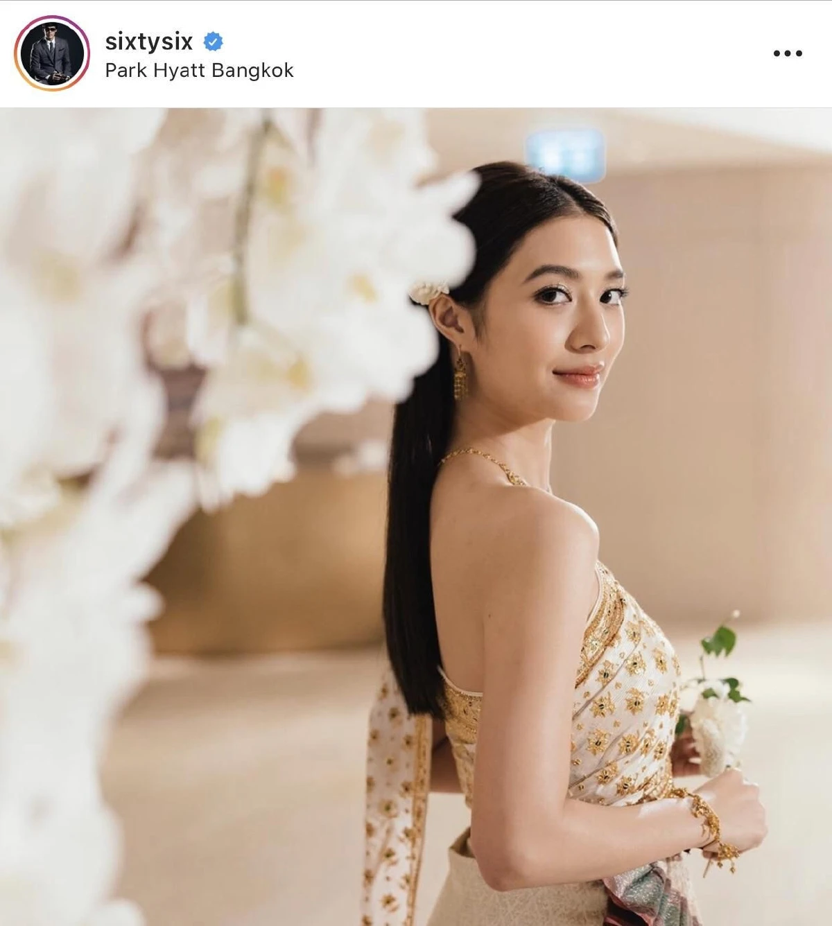 ส่องความสวย มิว นิษฐา เจ้าสาวป้ายแดงในชุดไทยหวานละมุน