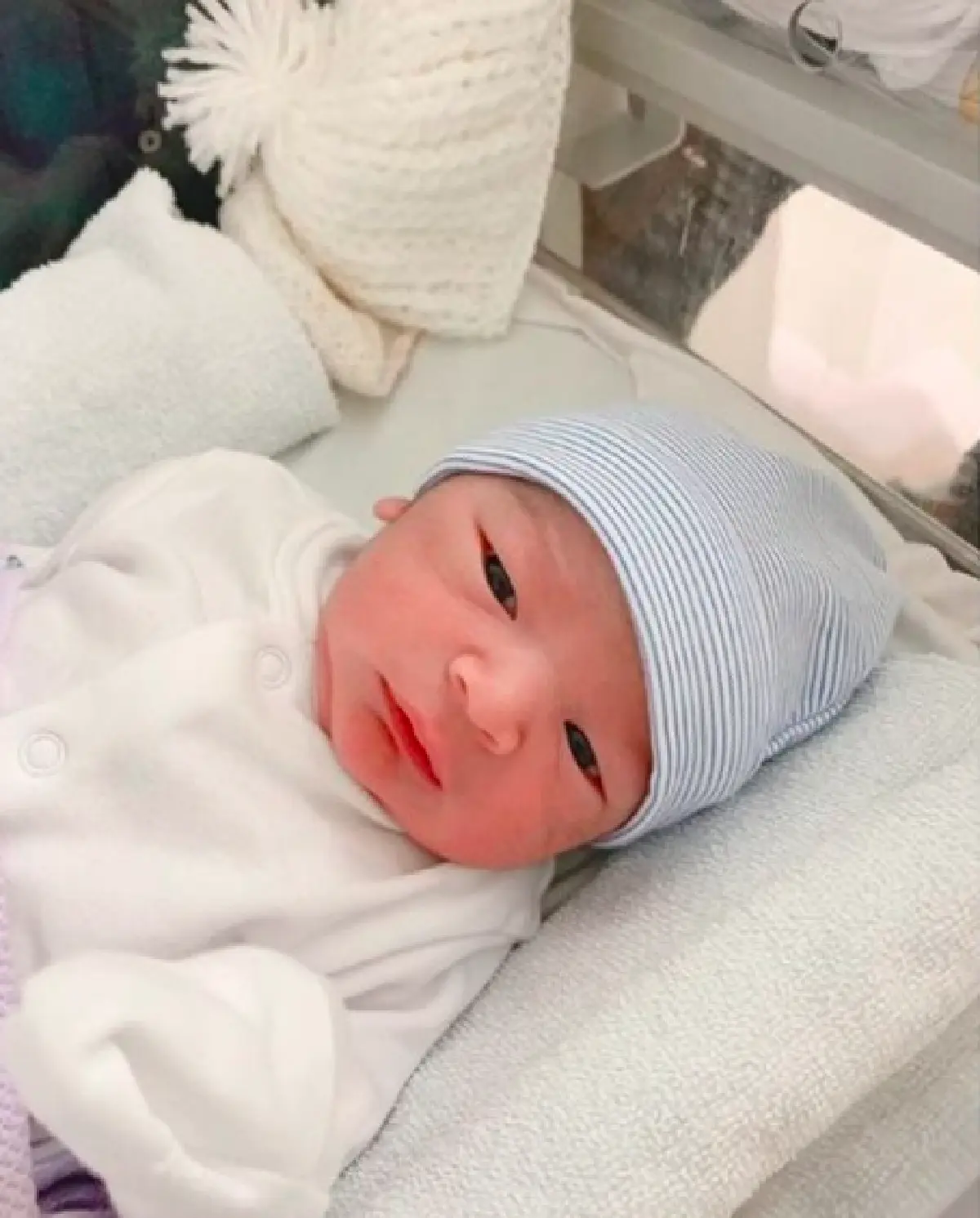 "แองจี้ เฮสติ้งส์” คลอดลูกคนแรกแล้ว ทายาทเศรษฐีบ่อน้ำมันแห่งคูเวต!