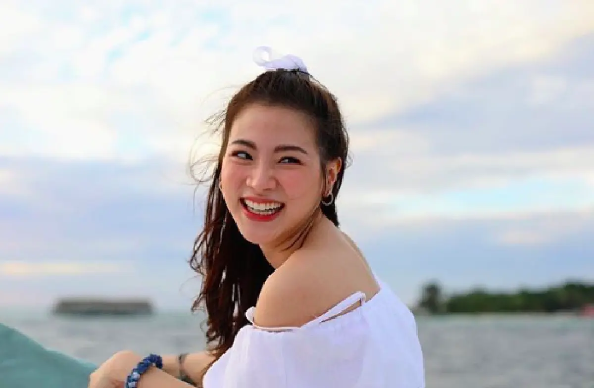 “ใบเฟิร์น พิมพ์ชนก” อวดความสดใส เซ็กซี่เล็กๆ ในทริปมัลดีฟส์