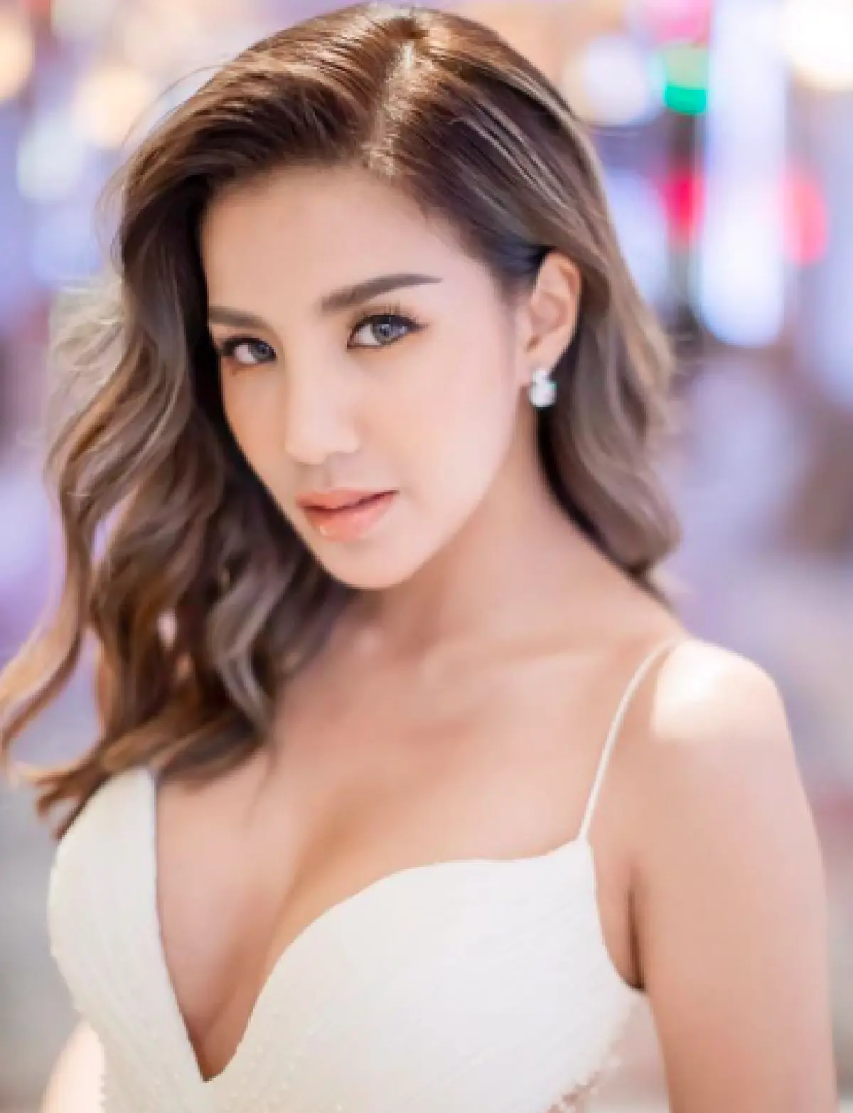มีข่าวดีแล้วแน่ๆ “ใบเตย อาร์สยาม” ตอกย้ำว่าตั้งท้องไปอีก หลังคอมเมนต์ภาพ “ลิเดีย"