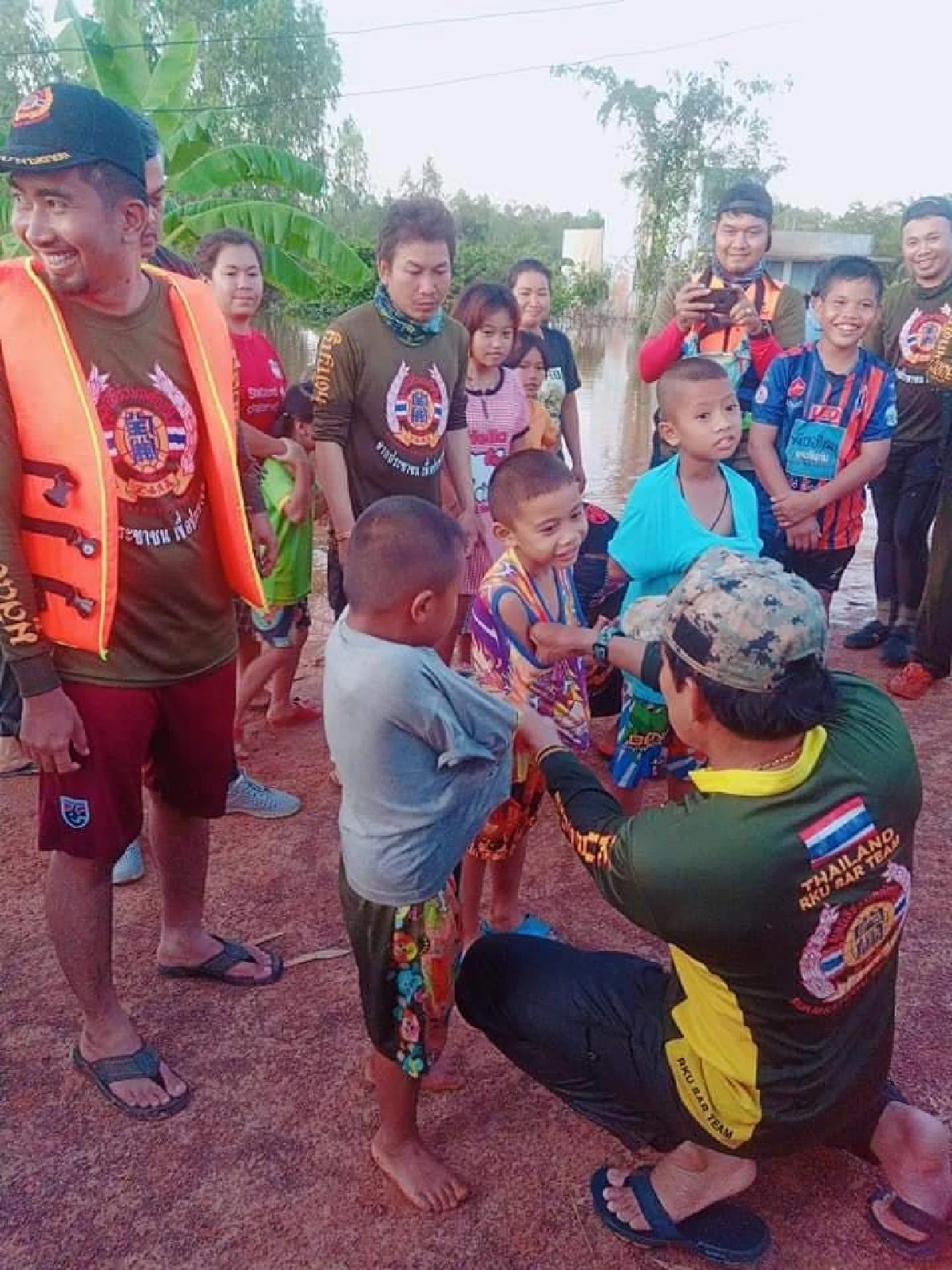 กู้ชีพเป็นชีวิต ช่วยคนเป็นจิตใจ “สุชาติ กีระพันธุ์” ชายอาสาหัวใจน่ากราบ