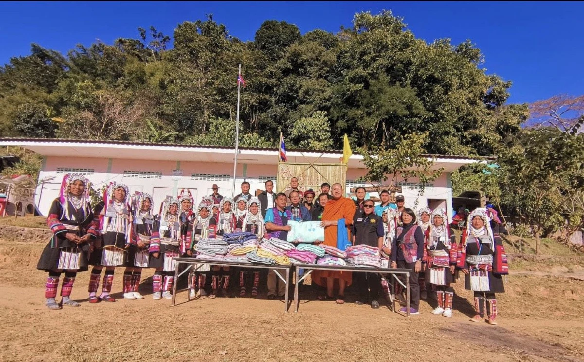 ไม่มีคนขาย แต่กำไรเพียบ! “หยิบหยอด” ร้านสะดวกซื้อสุดเฉียบที่วัดเชียงใหม่