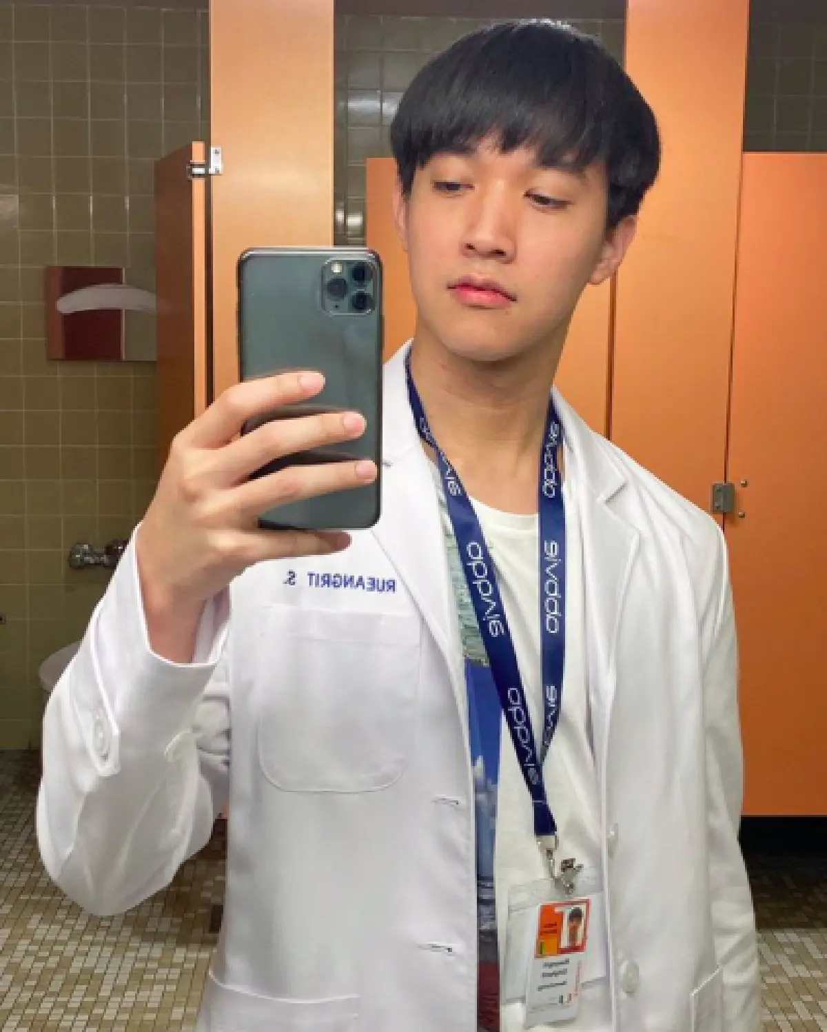 “หมอริท” ศึกษาต่อคอร์สศัลยกรรมผิวหนังเฉพาะทางที่อเมริกา ใช้เวลาไม่ถึงเดือนเรียนจบแล้ว