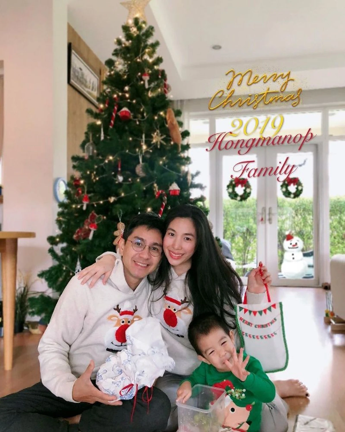 ส่องภาพคนบันเทิง...ฉลองเทศกาลคริสต์มาส มีความสุขกันถ้วนหน้า