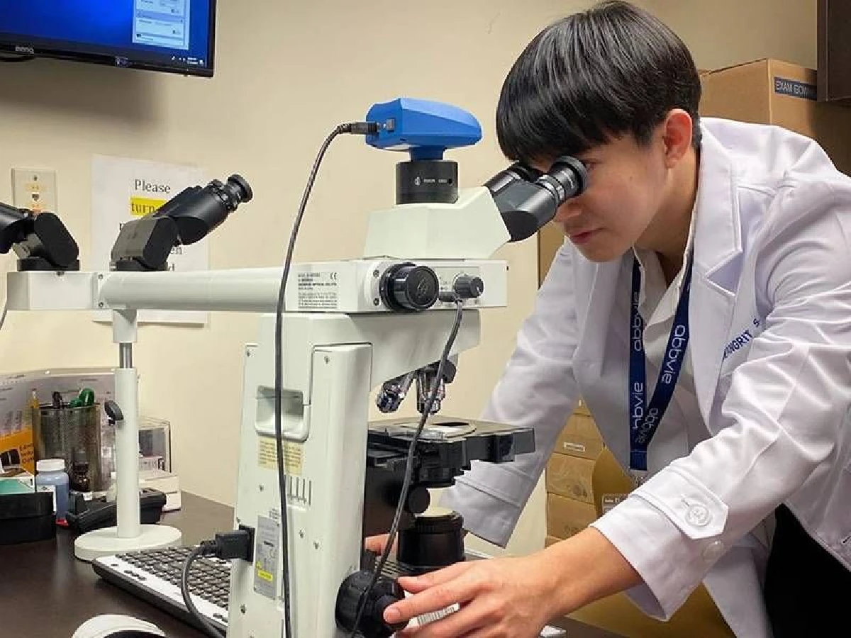 “หมอริท” ศึกษาต่อคอร์สศัลยกรรมผิวหนังเฉพาะทางที่อเมริกา ใช้เวลาไม่ถึงเดือนเรียนจบแล้ว