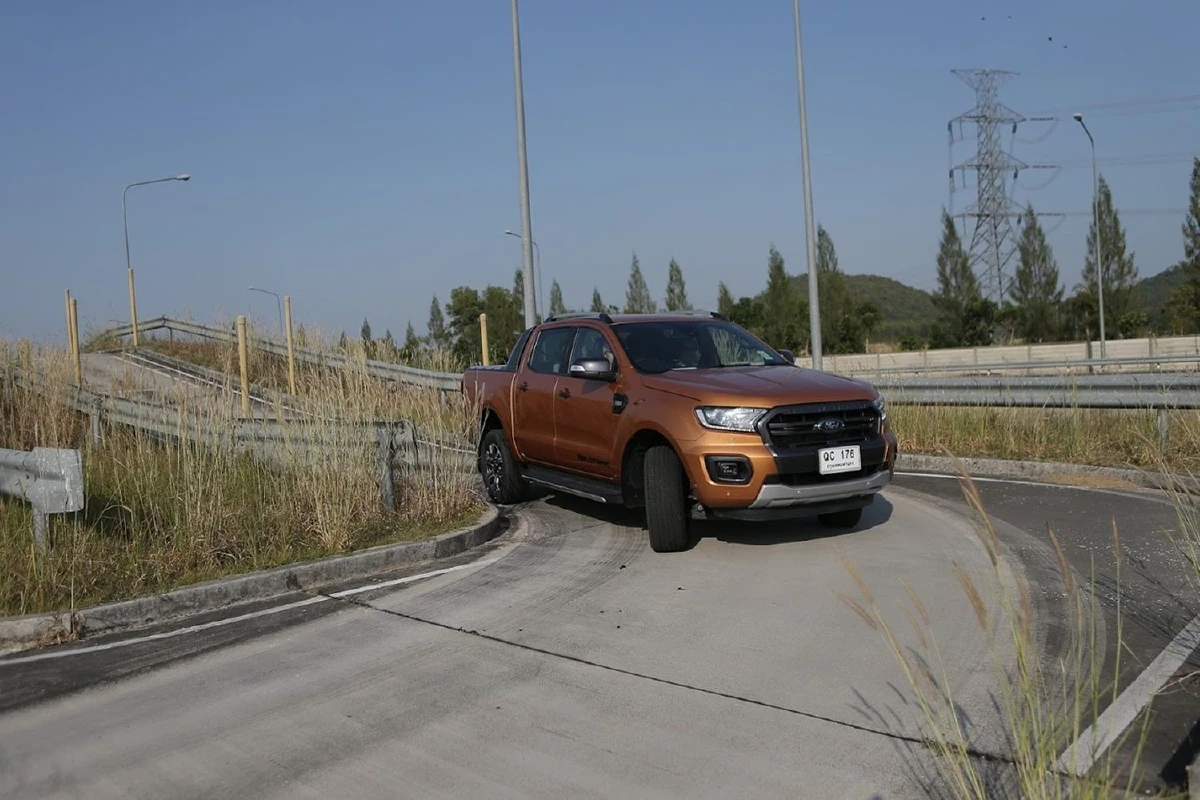 โรงงานฟอร์ดมอบรางวัลยกย่องผู้ผลิตชิ้นส่วนยานยนต์ยอดเยี่ยมแห่งปี