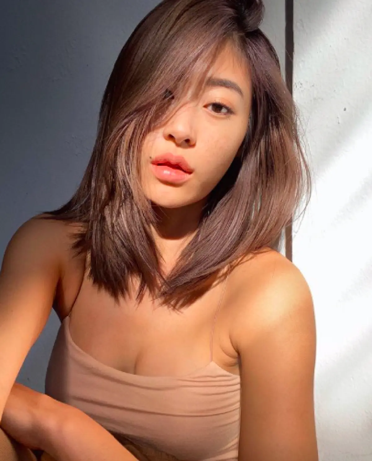 เซ็กซี่ส่งท้ายปี! "ยิปซี คีรติ” นุ่งบิกินี่สีแดงตัดผิวแทนๆ อวดหุ่นเป๊ะริมหาด