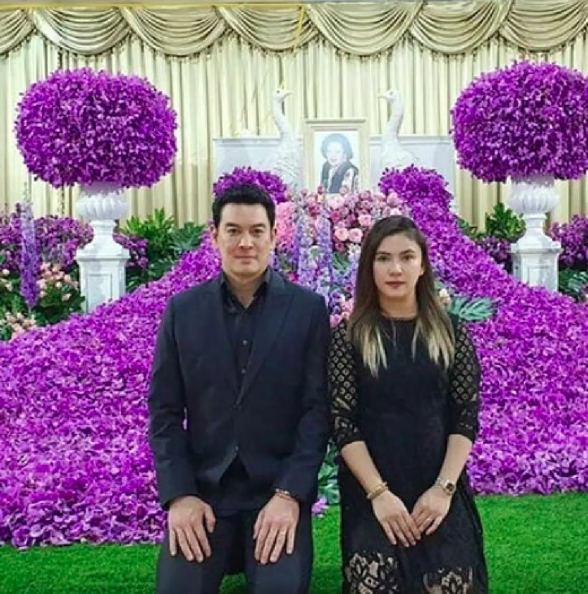 “แอน” เคียงข้าง “ชาคริต” ส่ง “คุณแม่สมลักษณ์ แย้มนาม” ขึ้นสวรรค์! ทำให้แม่เป็นครั้งสุดท้าย