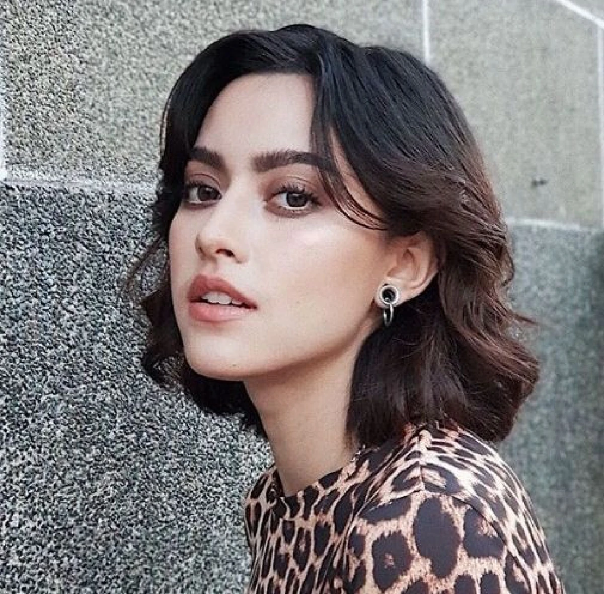 “นิ้ง ชัญญา” สาวสวยมาดเท่ ที่หลายคนต่างลงคะแนนว่ามีความคล้าย “ใหม่ ดาวิกา"