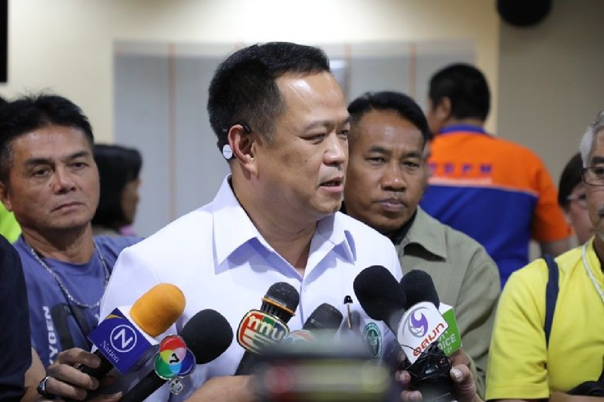 "เสี่ยหนู" ปัดแสดงความเห็น ฉายาสภาฯ"ดงงูเห่า" ป้อง "ศรีนวล" คือ"นกขมิ้น" "เสี่ยหนู" ปัดแสดงความเห็น ฉายาสภาฯ"ดงงูเห่า" ป้อง "ศรีนวล" คือ"นกขมิ้น"