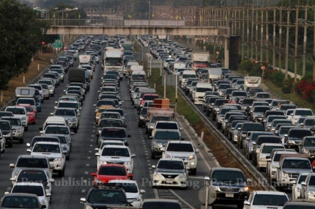 สัญญาณเตือนก่อน 'หลับใน' รู้ปัจจัยที่ทำให้ง่วง พร้อม 10 วิธีที่ช่วยให้ตาสว่าง