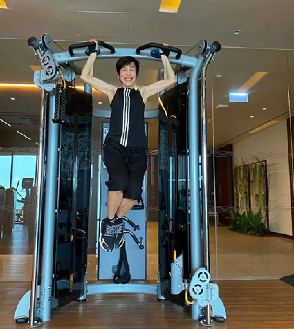 "ปุ๊ อัญชลี" 64 ยังแจ๋ว! รับคำท้า...โชว์ภาพตัวเองในชุดว่ายน้ำทูพีซ