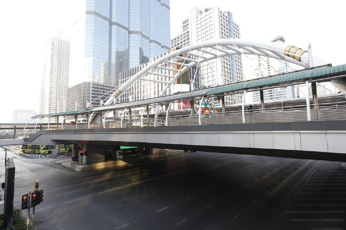 ถนนโล่ง!ปีใหม่กรุงเทพฯแทบกลายเป็นเมืองร้างการจราจรติดจรวด