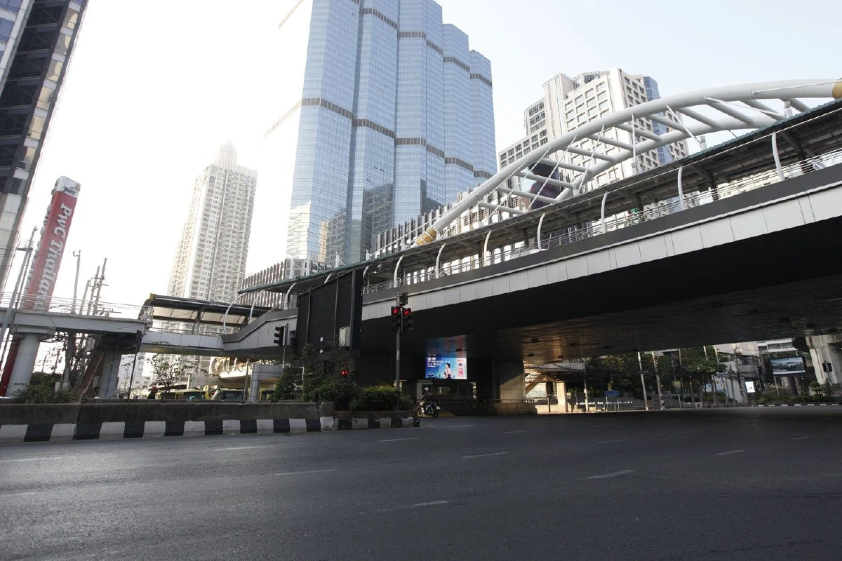 ถนนโล่ง!ปีใหม่กรุงเทพฯแทบกลายเป็นเมืองร้างการจราจรติดจรวด