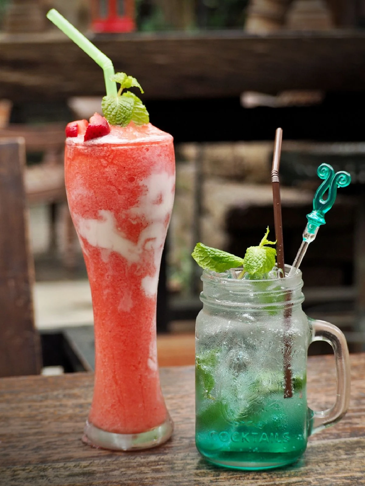 ไปเชียงใหม่ ลิสต์ร้านนี้ไว้ไม่ผิดหวัง The Faces Gallery & Gastro Bar