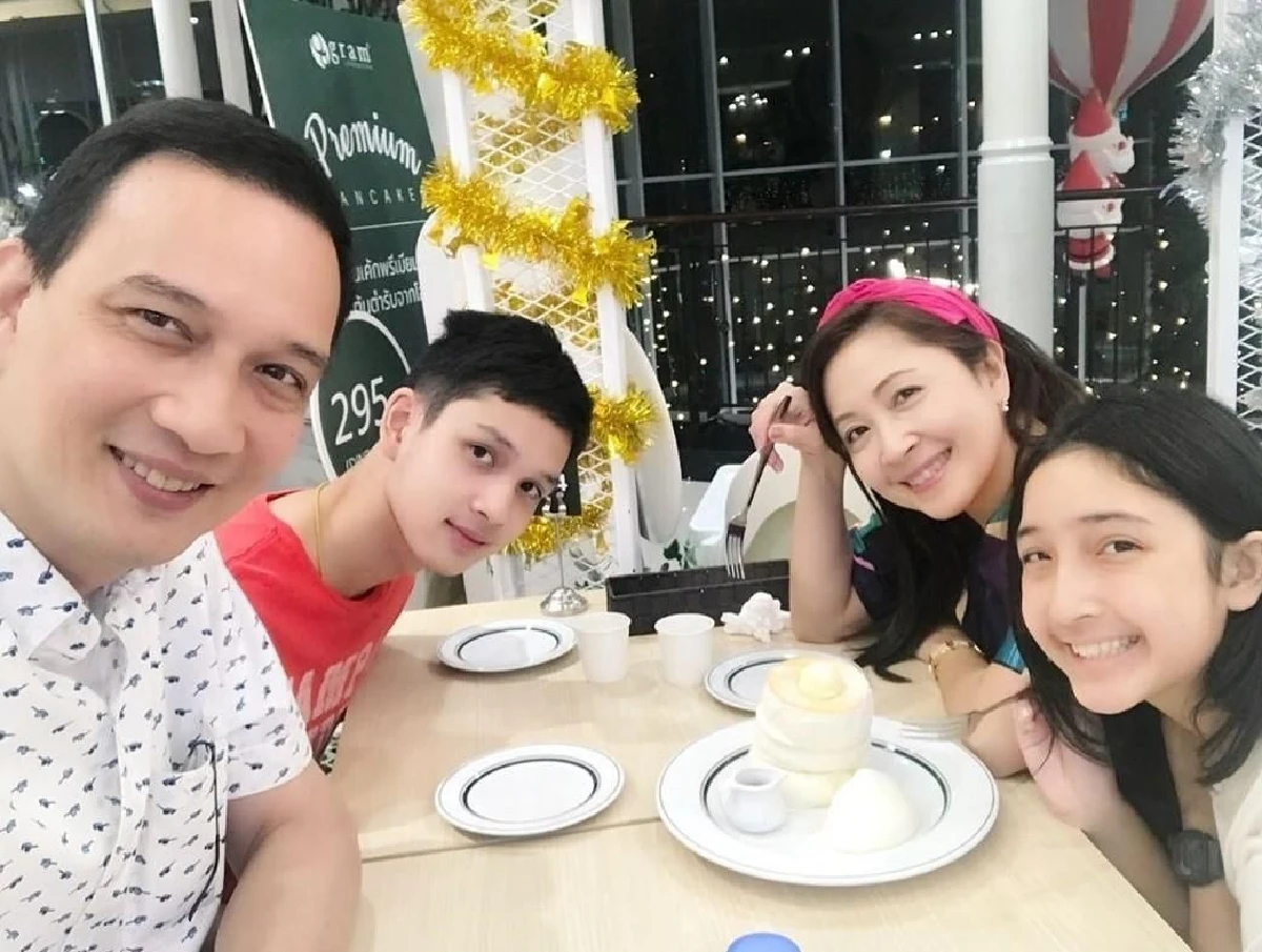 ส่องภาพคืนสิ้นปีของเหล่าซุปตาร์ เฉลิมฉลองเคาท์ดาวน์สู่ปี 2020