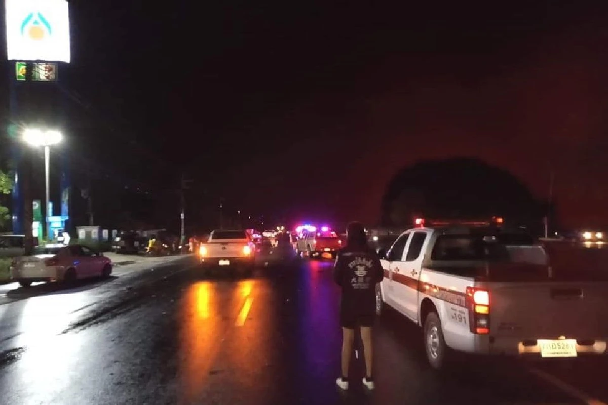 กระบะซิ่งชนจยย.พังยับ เฒ่าวัย70ดับสยองคืนส่งท้ายปีเก่า