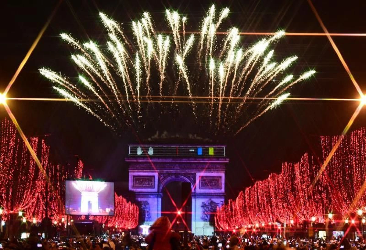 ประมวลภาพความอลังการพลุปีใหม่ทั่วโลกคืนส่งท้ายสู่ปี 2020