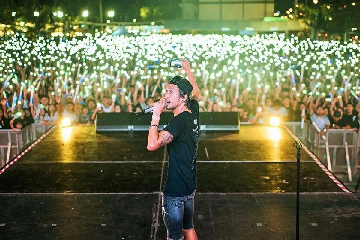 เคาท์ดาวน์โคราชสุดยิ่งใหญ่ไร้แอลกอฮอล์โชว์พลุอลังการ