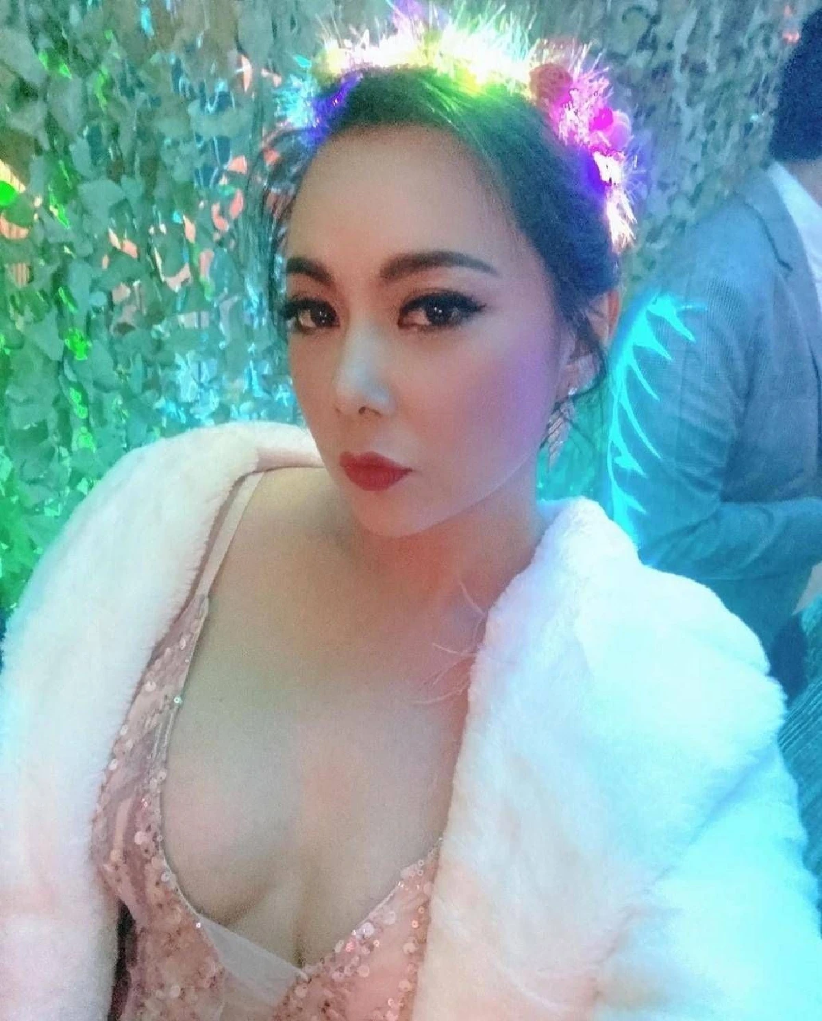 ส่องภาพคืนสิ้นปีของเหล่าซุปตาร์ เฉลิมฉลองเคาท์ดาวน์สู่ปี 2020