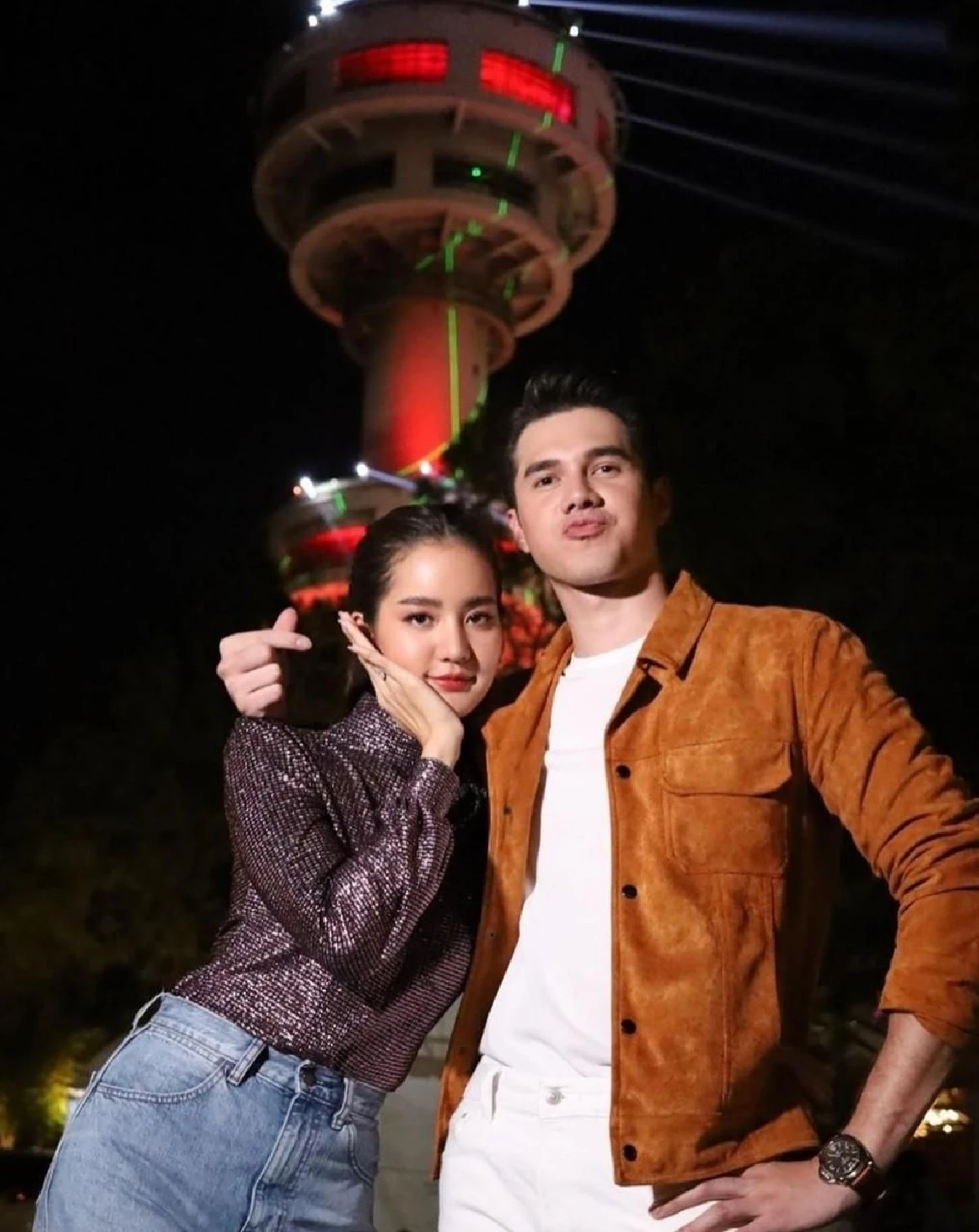 ส่องภาพคืนสิ้นปีของเหล่าซุปตาร์ เฉลิมฉลองเคาท์ดาวน์สู่ปี 2020