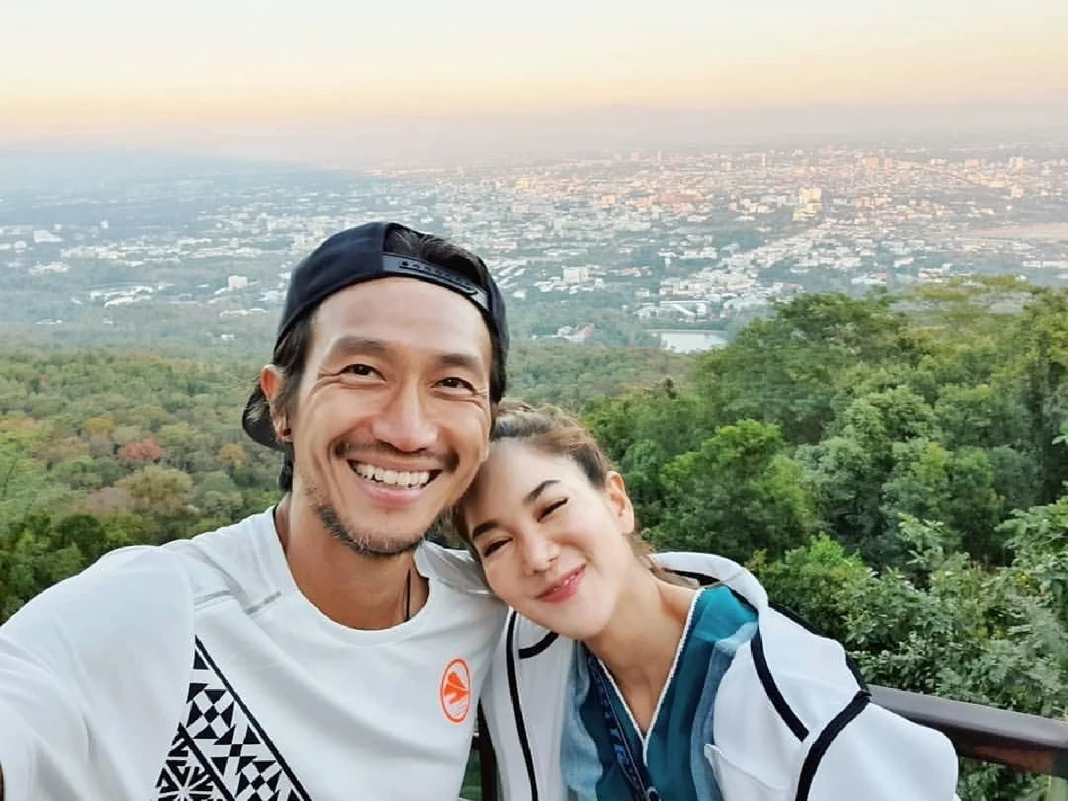 ก้อย รัชวิน ออกเดทอีกครั้งกับ ตูน บอดี้สแลม พร้อมหยอดถามคนกับวิวอะไรสวยกว่ากัน?