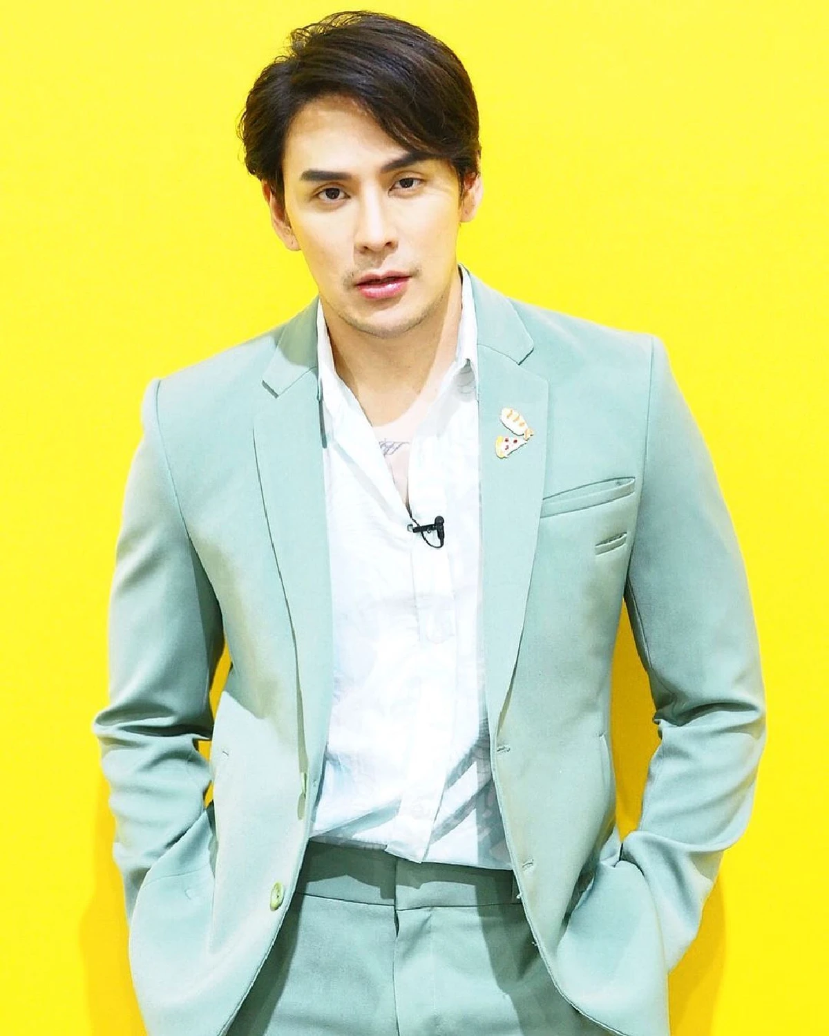 เอากับเขาด้วย! แทค ภรัณยู แบกกะละมังใบใหญ่ไปซื้อของ ร่วมรณรงค์ลดใช้ถุงพลาสติก