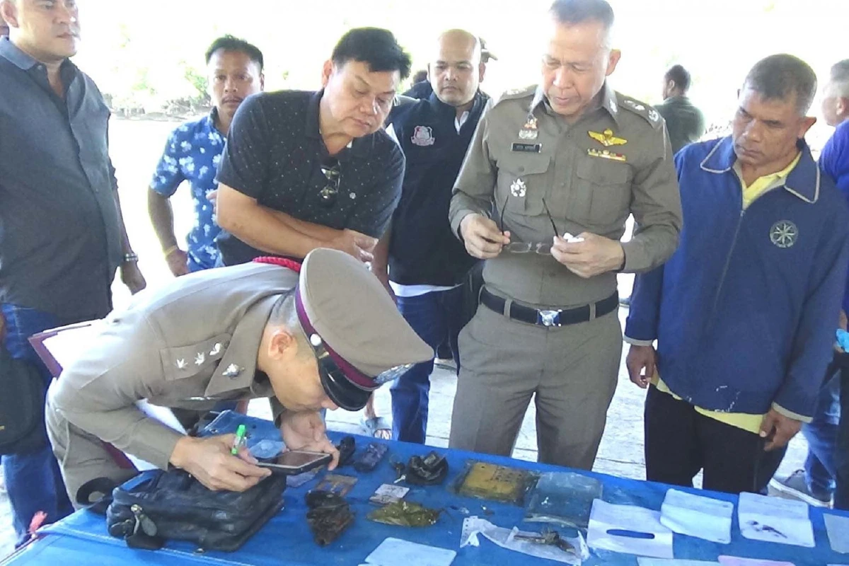 ตำรวจ งมหาหลักฐาน จุดรถนายกแจ๊คพุ่งตกน้ำดับ พบทรัพย์สินหลายรายการ