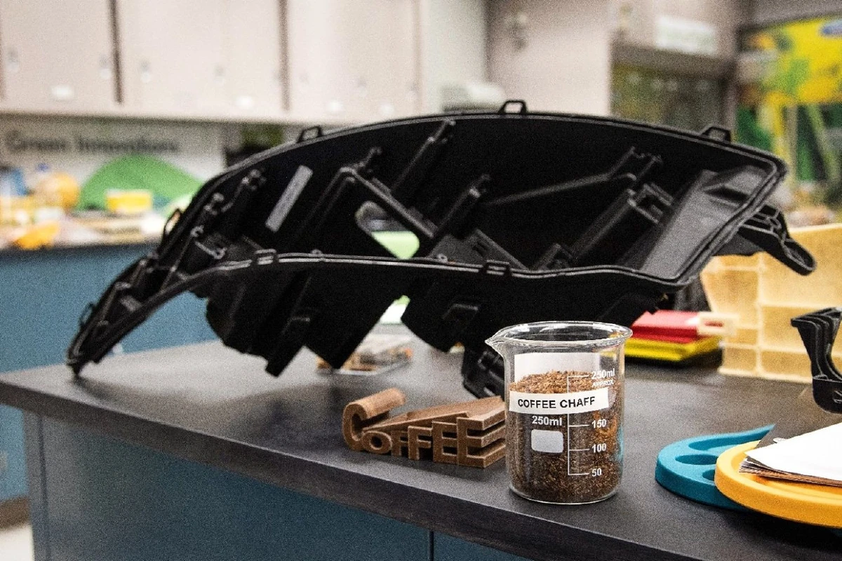 ฟอร์ดจับมือแมคโดนัลด์เปลี่ยนเยื่อกาแฟเป็นชิ้นส่วนรถยนต์