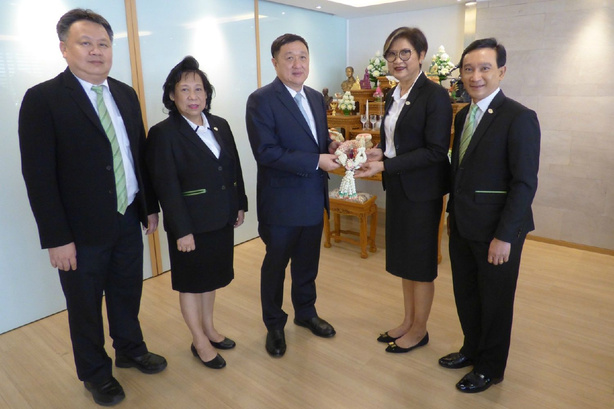 บตท. เข้าพบอวยพรและขอพรปีใหม่จากผู้บริหารระดับสูงกระทรวงการคลัง บตท. เข้าพบอวยพรและขอพรปีใหม่จากผู้บริหารระดับสูงกระทรวงการคลัง