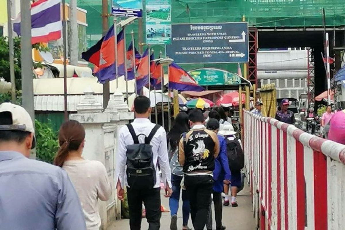 เตือนคนไทยข้ามไปกัมพูชา ไม่แสตมป์ พาสปอร์ตเจอปรับ10ดอลลาร์สหรัฐ เตือนคนไทยข้ามไปกัมพูชา ไม่แสตมป์ พาสปอร์ตเจอปรับ10ดอลลาร์สหรัฐ