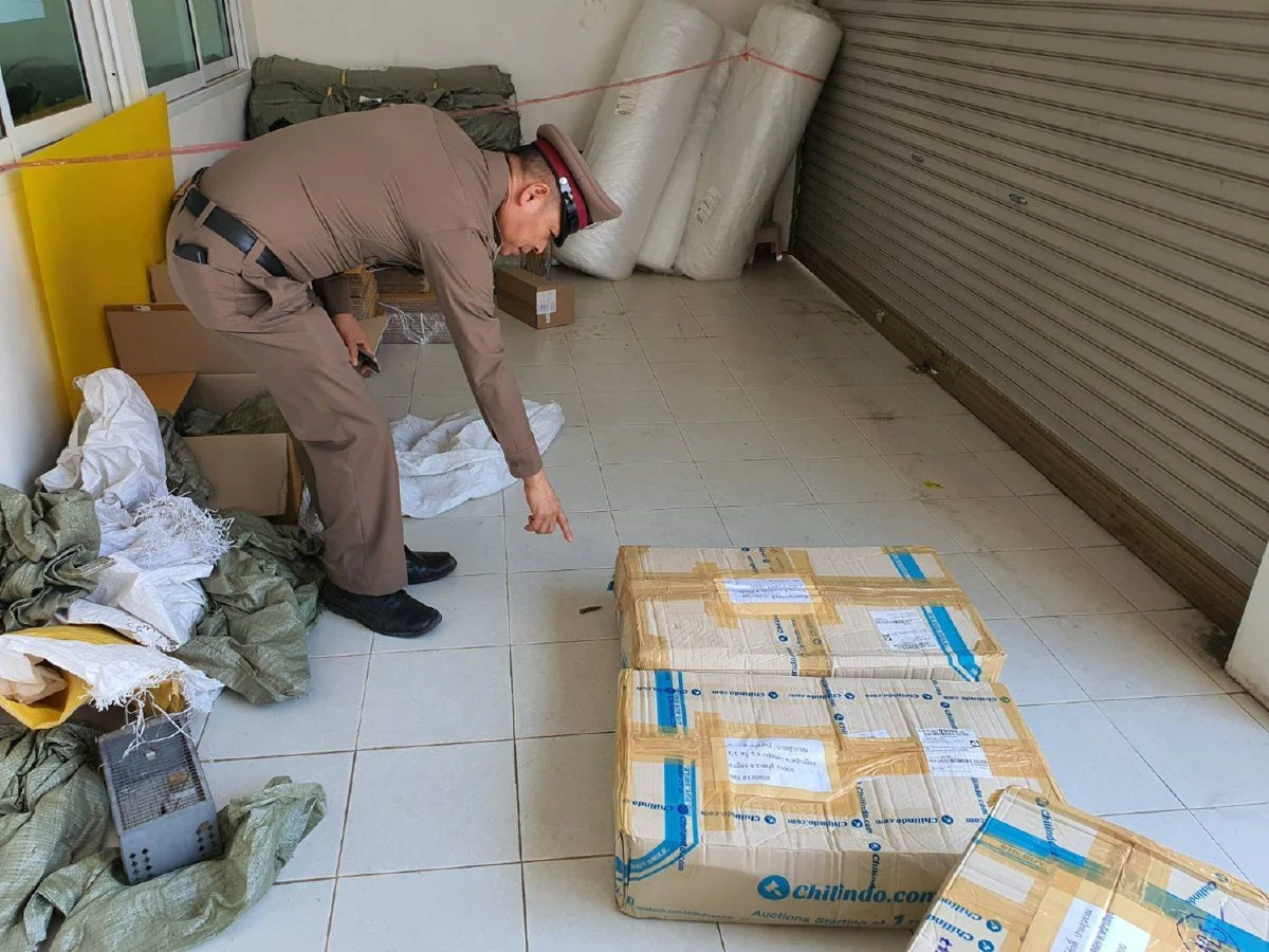 พนักงานส่งของแจ้งตร. หลังพบลูกค้าฝากส่งกระสุนM16