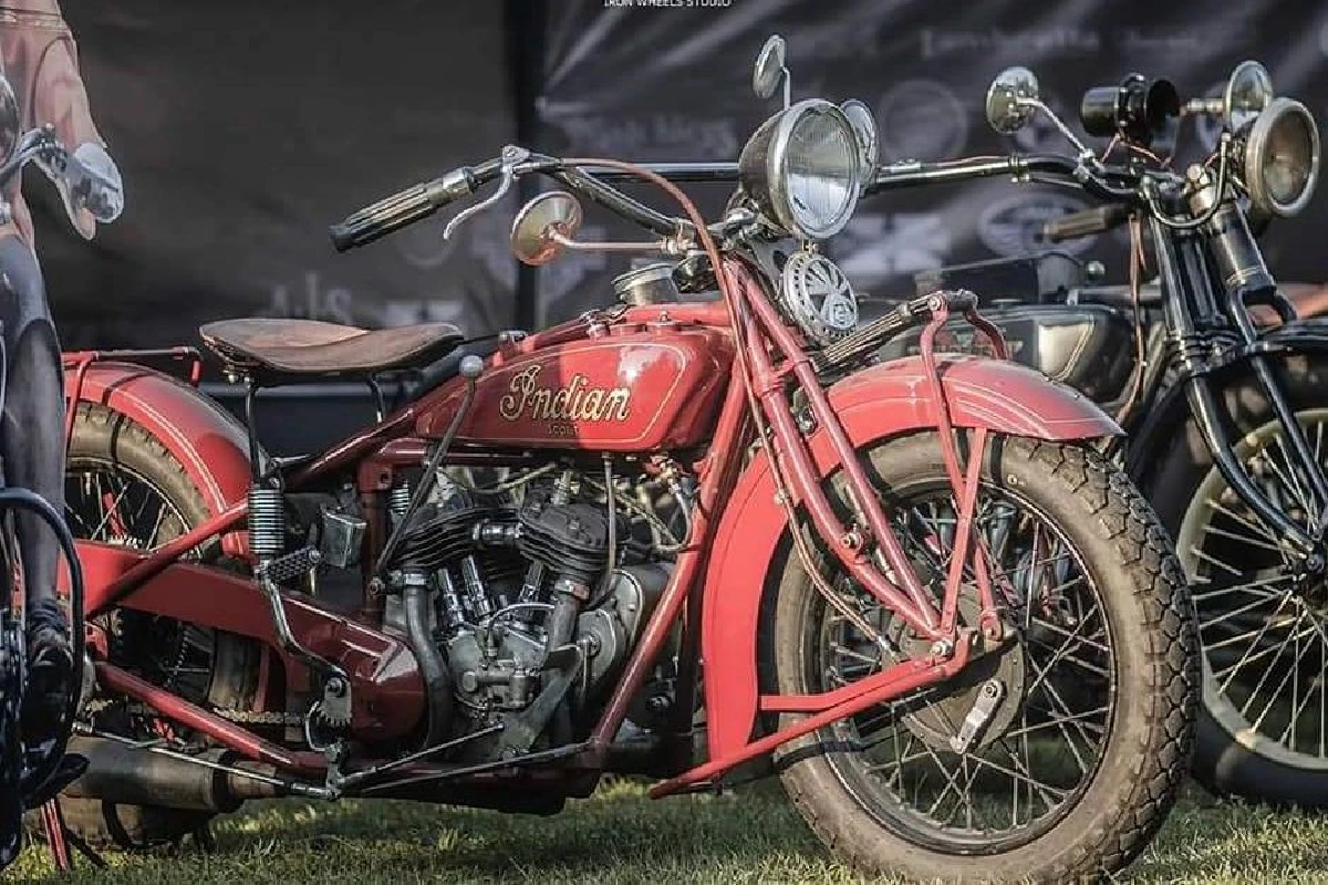 สาวไทยเป็นตัวแทนเอเซีย ขี่มอเตอร์ไซค์โบราณข้ามสหรัฐ 16วัน 5,000 กม.