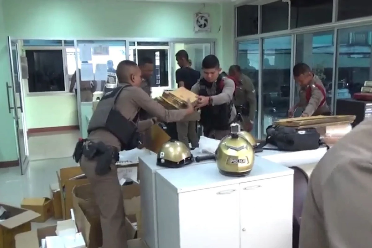 ตำรวจทลายแหล่งขายบุหรี่ไฟฟ้ารายใหญ่ ยึดของกลางมูลค่า5ล้านบาท