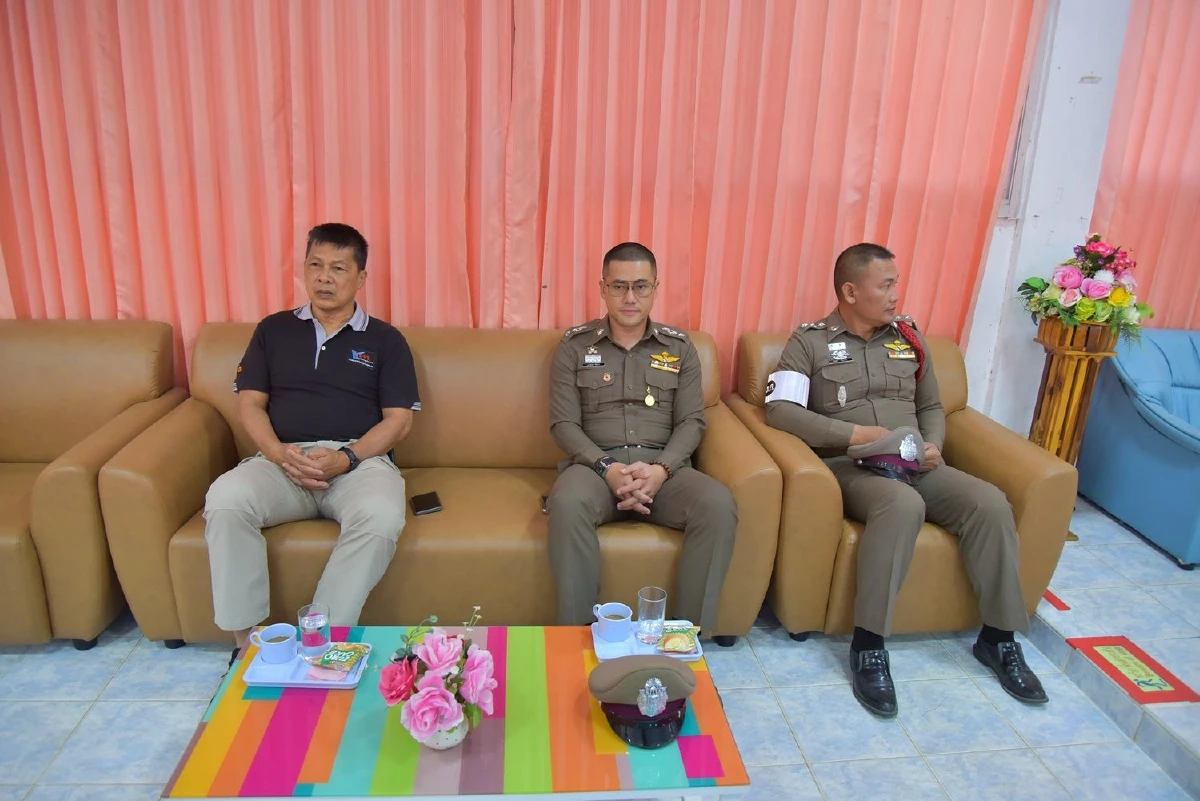 อาสาตำรวจนักเรียน ช่วยลดอุบัติเหตุบนท้องถนน