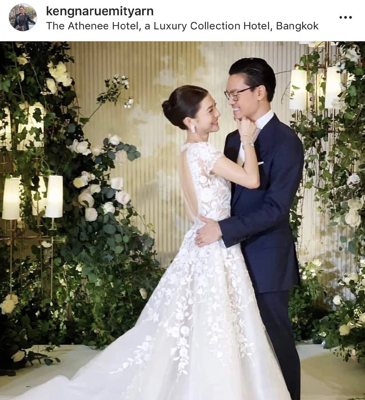 ชื่นมื่น! มิว นิษฐา ควง ไฮโซเซนต์ เข้าพิธีฉลองมงคลสมรสเรียบหรูดูคลาสสิก