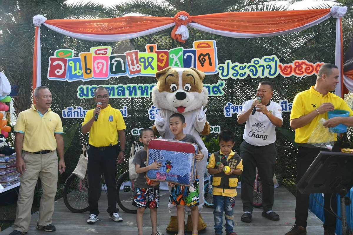 กองทัพภาค3โชว์รถต้นแบบคล้ายของแบทแมนงานวันเด็กปี63