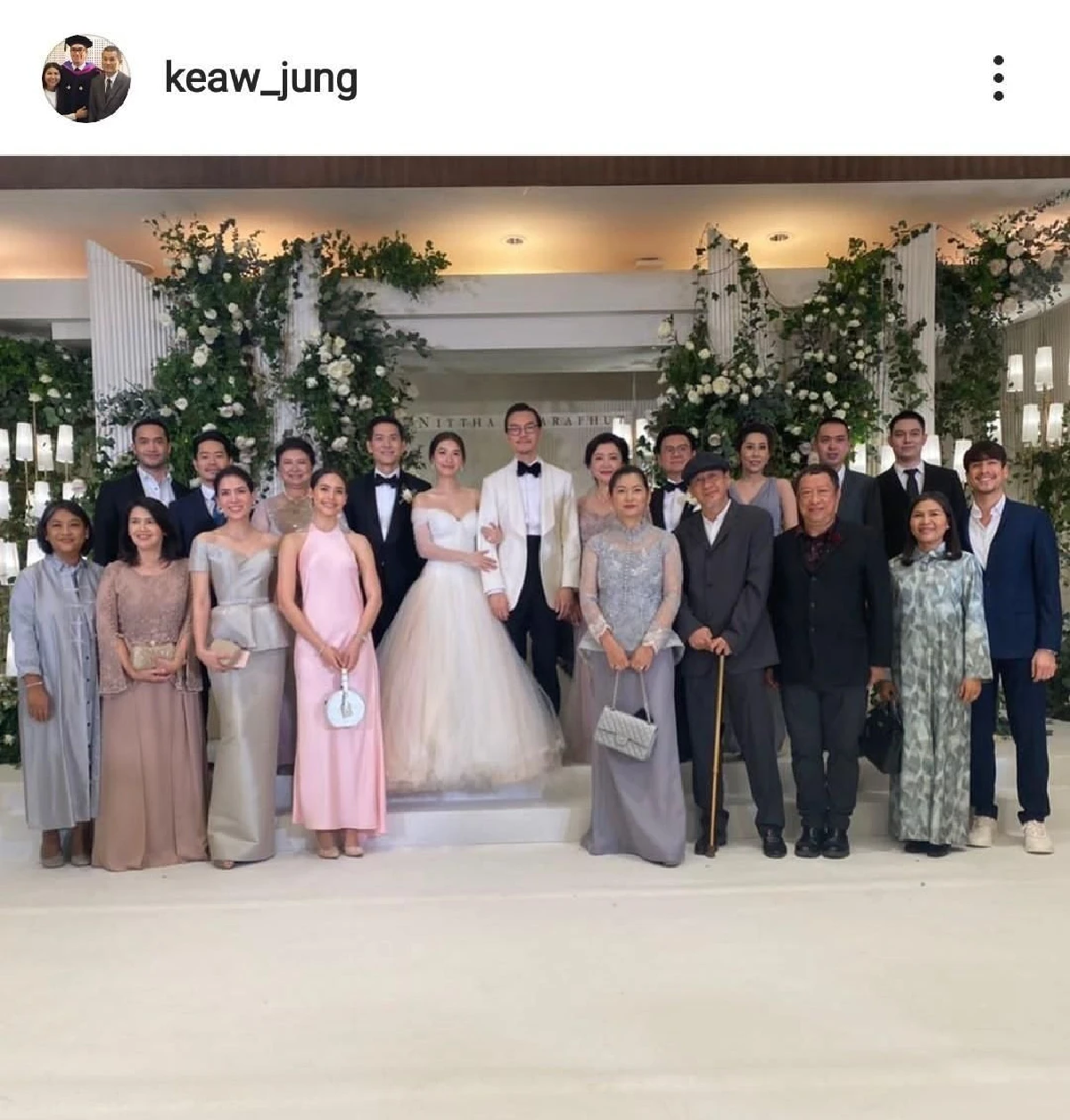 20 ภาพบรรยากาศงานวิวาห์ มิว นิษฐา-ไฮโซเซนต์ เหล่าดาราคนดังร่วมงานค่อนวงการ