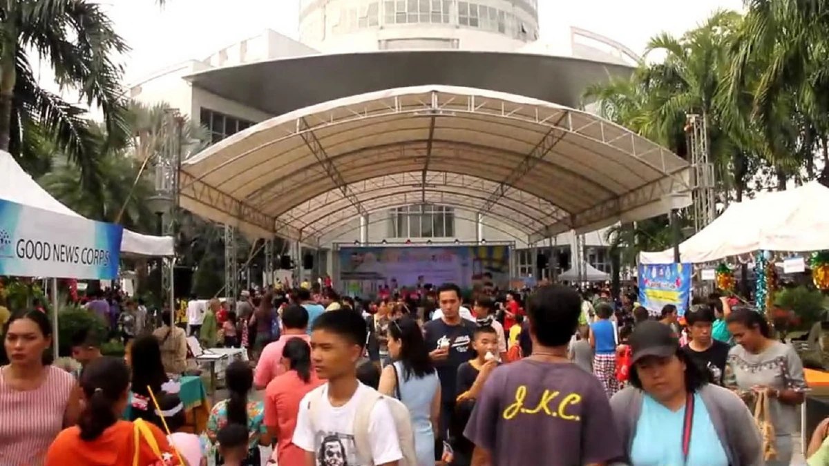 โรงเรียนนายเรือ นำเรือรบหลวงจอดเทียบท่าโชว์งานวันเด็กปี63