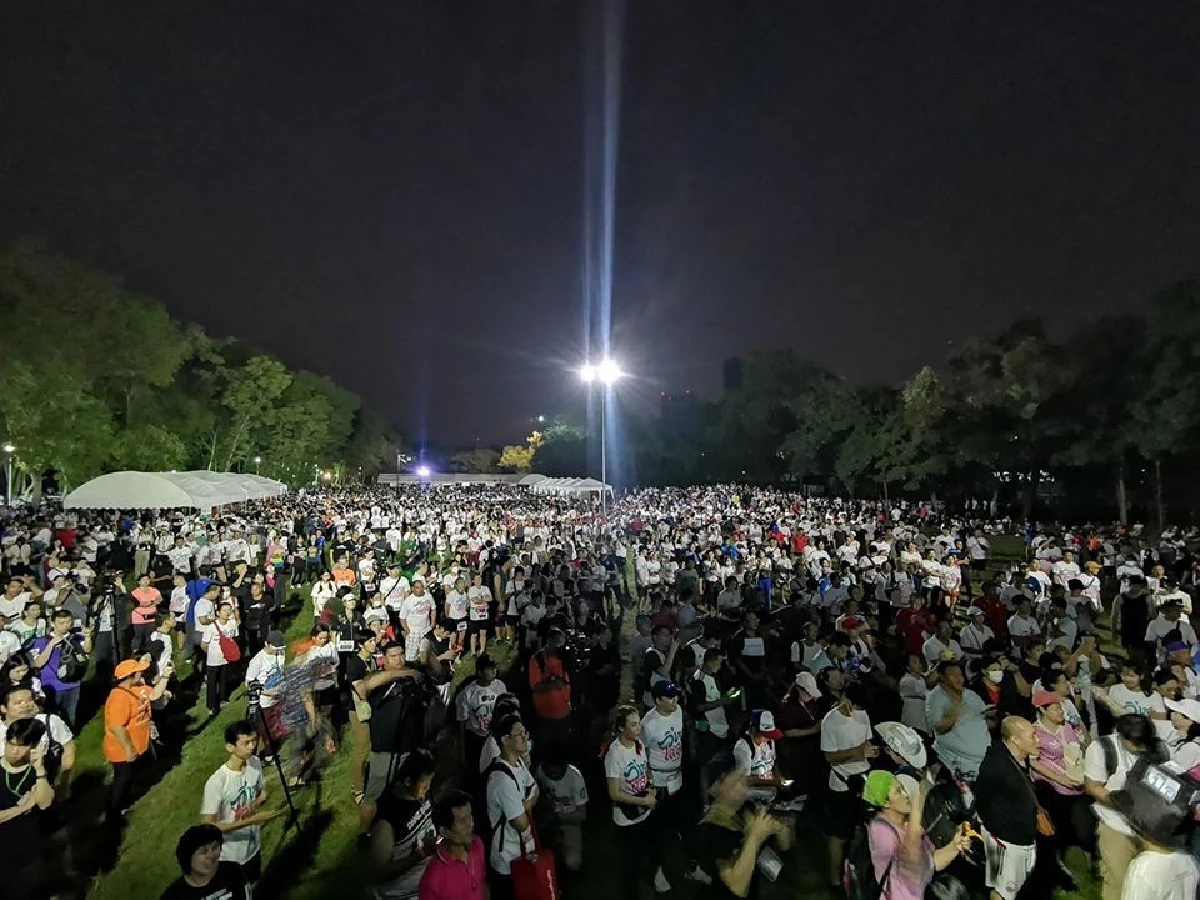 "วิ่งไล่ลุง"สวนรถไฟสุดคึก! คนร่วมแน่นตั้งแต่เช้ามืด