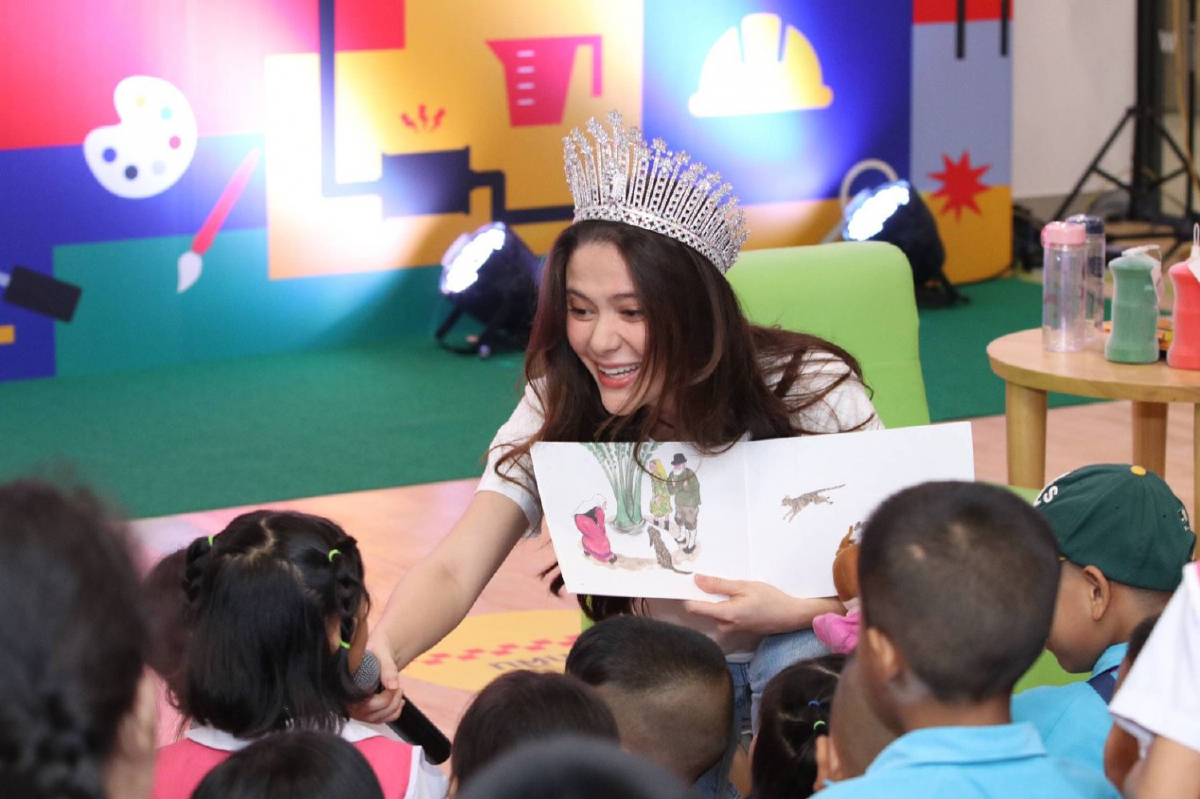 มารีญา เปิดประสบการณ์เล่านิทานให้น้องๆฟังในวันเด็ก มารีญา เปิดประสบการณ์เล่านิทานให้น้องๆฟังในวันเด็ก