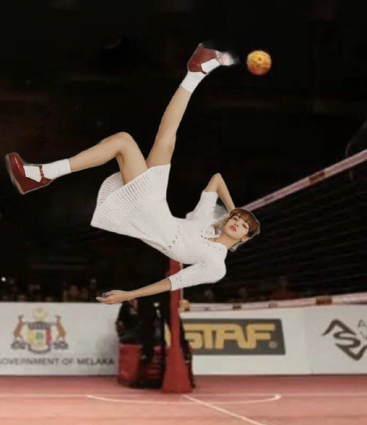 ชาว Blink พากันตัดต่อภาพสาว "ลิซ่า BLACKPINK” อยู่ทุกที่ในอิริยาบถต่างๆ